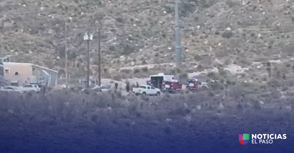 Equipos de rescate se encuentran rescatando a una persona cerca de Gunnison Dr.