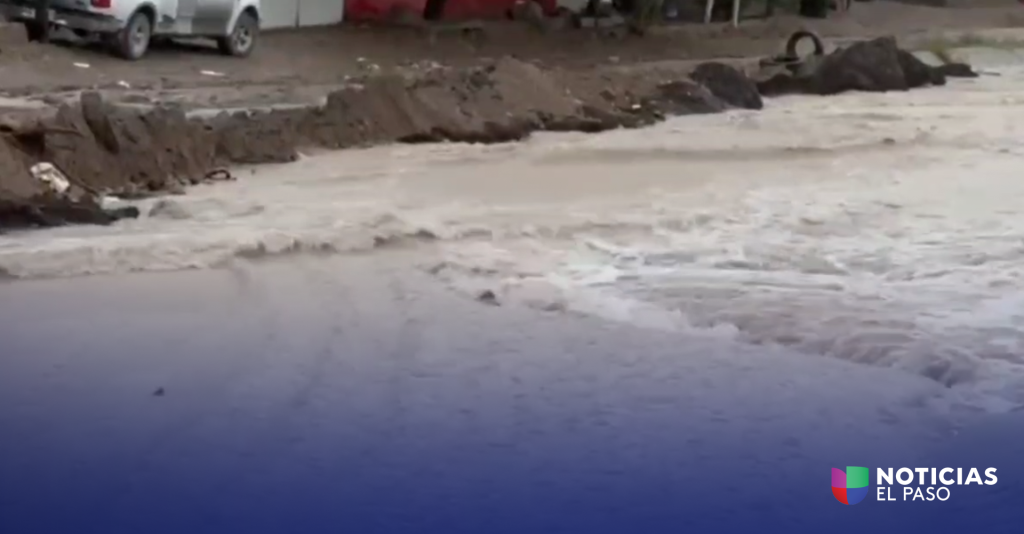 Ante inundaciones Seguridad Vial cierra varias calles en Ciudad Juárez