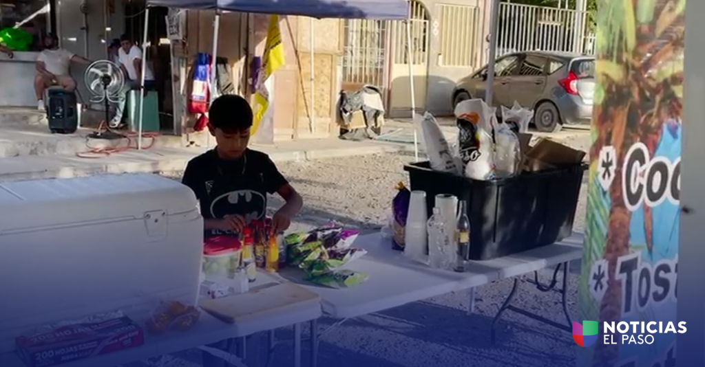 Niño emprendedor aprovecha vacaciones para iniciar su propio negocio en Ciudad Juárez