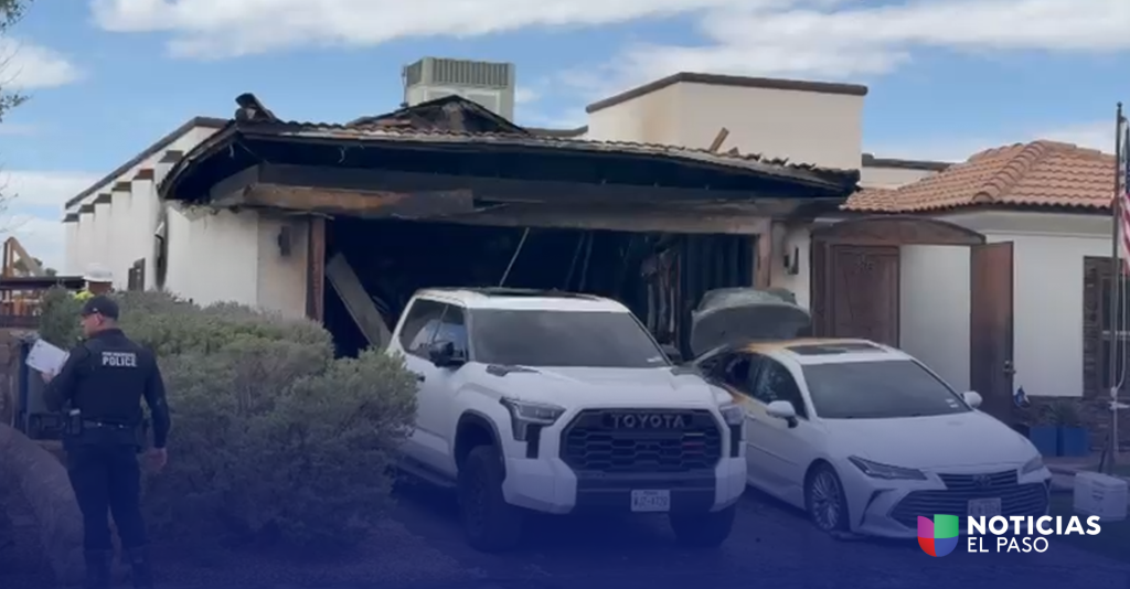 Bomberos de El Paso sofocan incendio en zona residencial