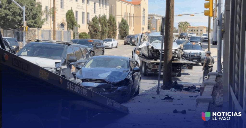 Unidades de DPS involucradas en accidente en zona central de El Paso