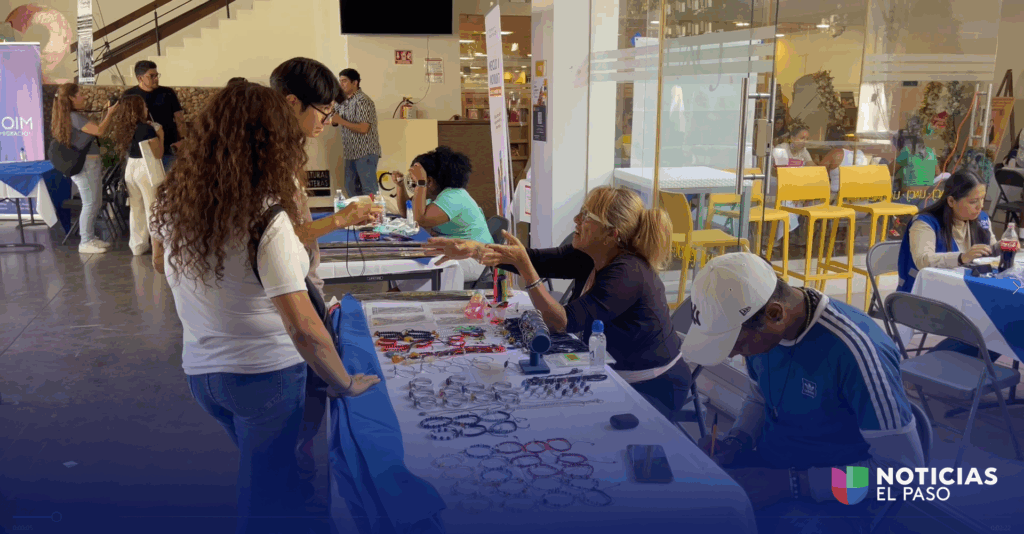 Migrantes promueven sus negocios en evento de integración en Ciudad Juárez