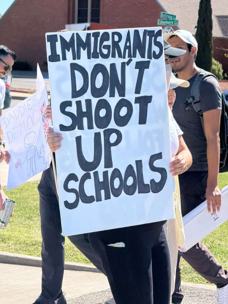 Protestan contra el gobierno federal “no kings” en El Paso Texas