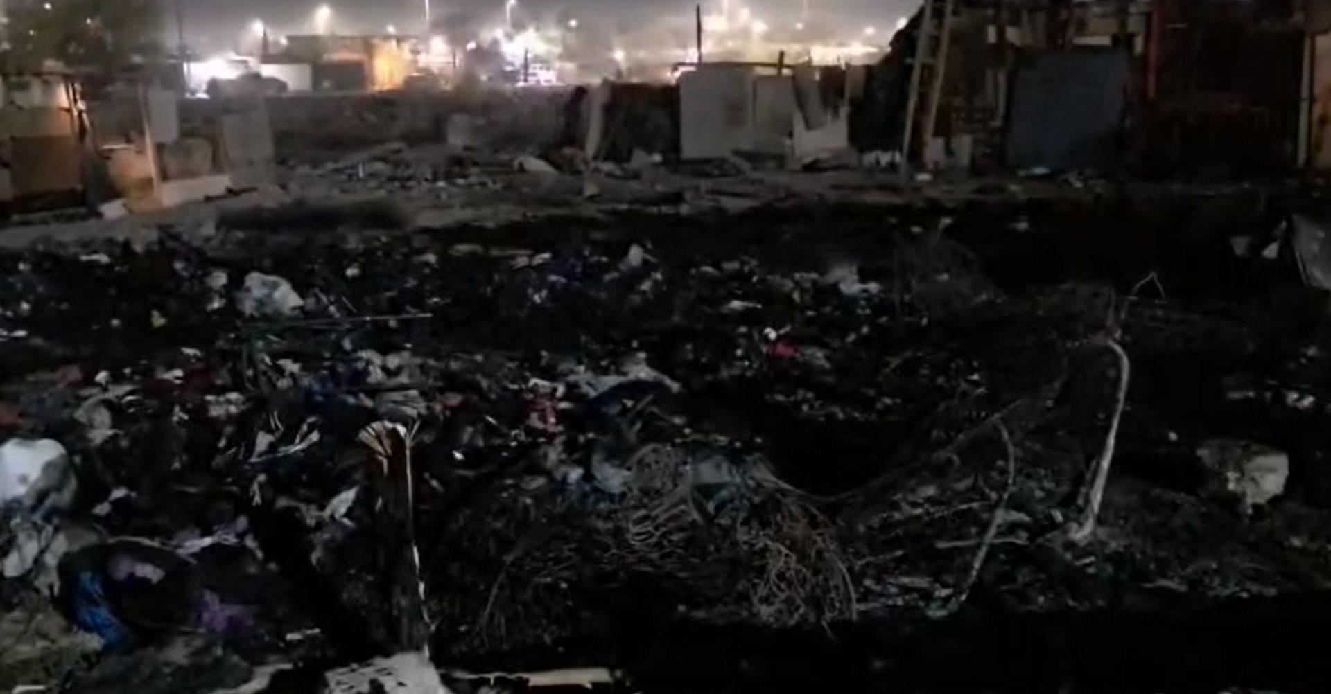 Incendio en Carlos Chavira consume viviendas de madera en Ciudad Juárez