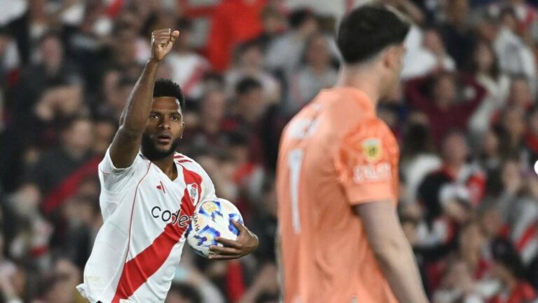 Colibrí: El Apodo de Miguel Borja, Futuro Estrella de Cruz Azul