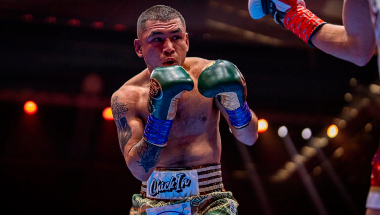 Logan Hernández Habla sobre su Caída Polémica ante Nakatani en el Mundo del Boxeo