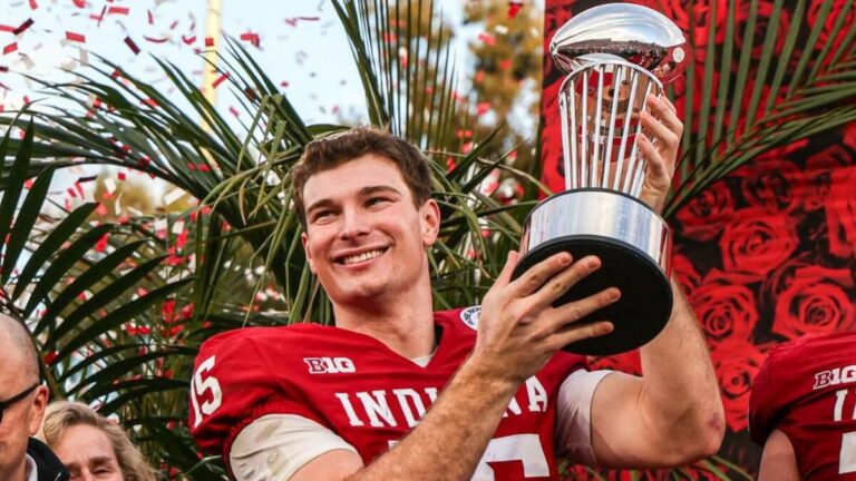Fernando Mendoza: El QB de El Paso que Aspira a Ser Seleccionado por los Las Vegas Raiders en el Draft