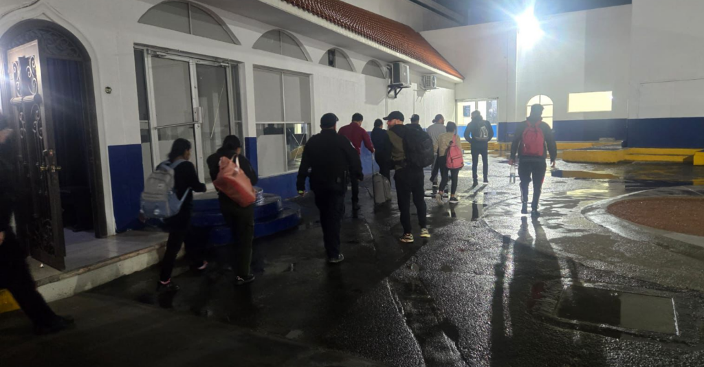 Policía Estatal rescata a 12 personas secuestradas en Ciudad Juárez