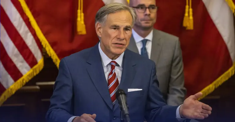 El gobernador Greg Abbott ordena mejorar seguridad en el estado tras creciente violencia en México