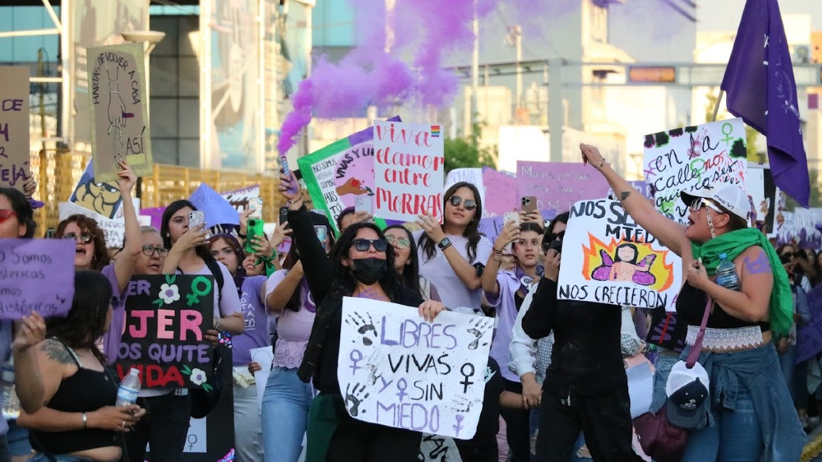 Descubre a qué hora inicia la marcha 8M en León el 8 de marzo de 2026 ...
