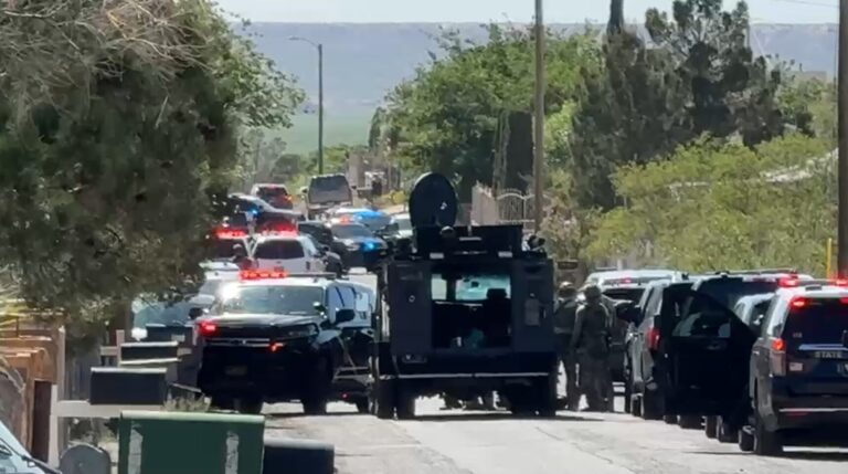 Dos detenidos tras persecución en Anthony, Nuevo México; aseguran zona y levantan confinamiento en escuelas