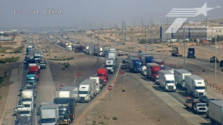 Autoridades cierran todos los carriles de la I-10 Este cerca de Clint tras fuerte accidente vehicular
