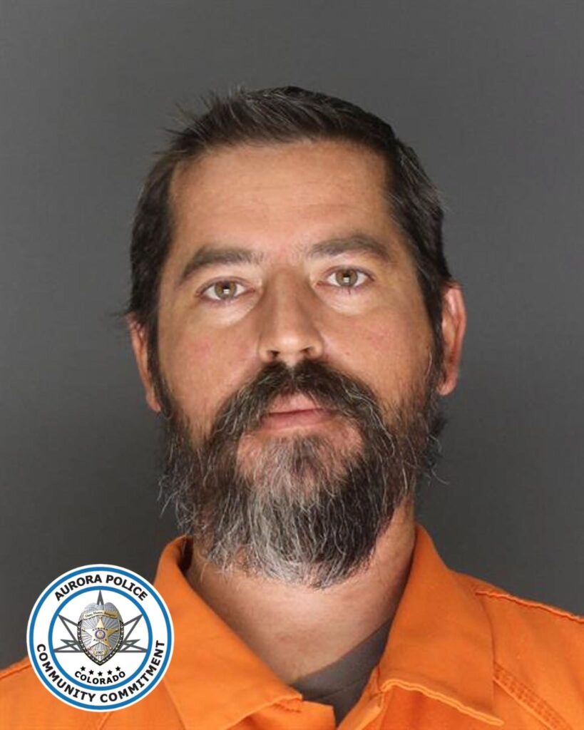 Arrestan a residente de Aurora acusado de explotación sexual infantil
