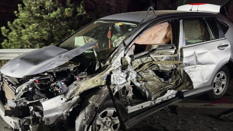 Choque de cuatro vehículos deja seis personas heridas en la carretera 6